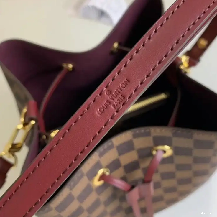 Fashionreps 19B570255 LV Bags 0524